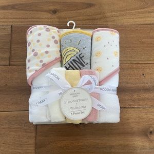 Baby towels and wash cloths